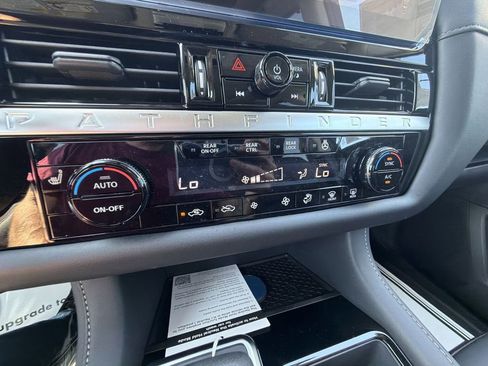 New 2026 Nissan Pathfinder SL w/ SL Premium Package (P04) AWD/4WD image 18