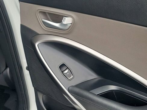 Used 2018 Hyundai Santa Fe Sport image 41