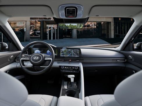 New 2026 Hyundai Elantra Limited FWD image 11