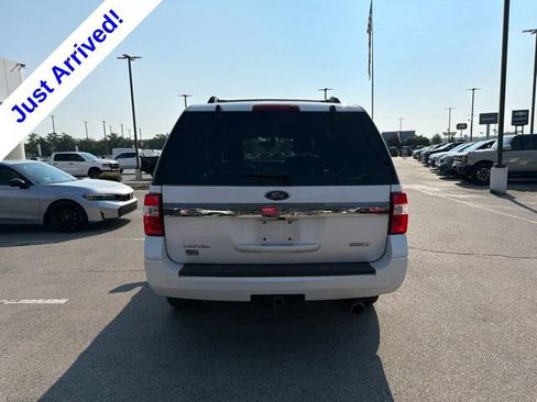Used 2017 Ford Expedition Limited w/ Equipment Group 301A RWD image 4