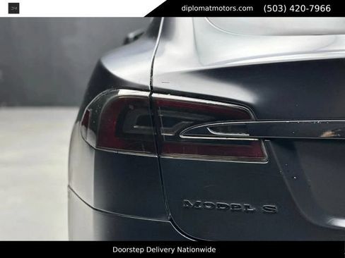 Used 2014 Tesla Model S P85 RWD image 15