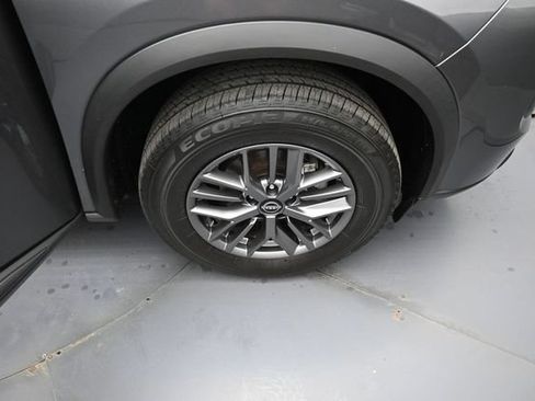 Used 2024 Nissan Rogue S AWD/4WD image 32