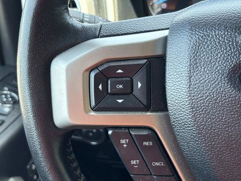 Used 2021 Ford F250 Lariat w/ Lariat Ultimate Package AWD/4WD image 20
