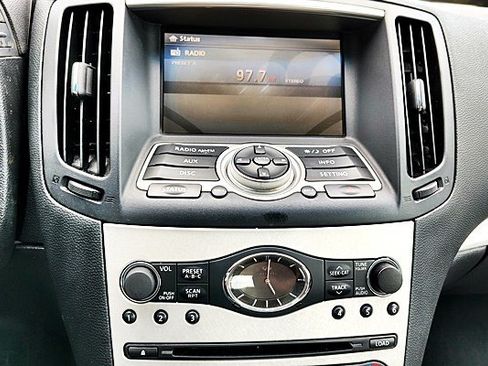 Used 2009 INFINITI G37 Journey w/ Premium Pkg RWD image 19