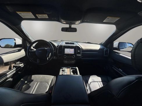 Used 2018 Ford Expedition Limited AWD/4WD image 32