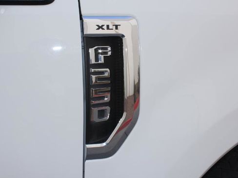 Used 2022 Ford F250 XLT image 9