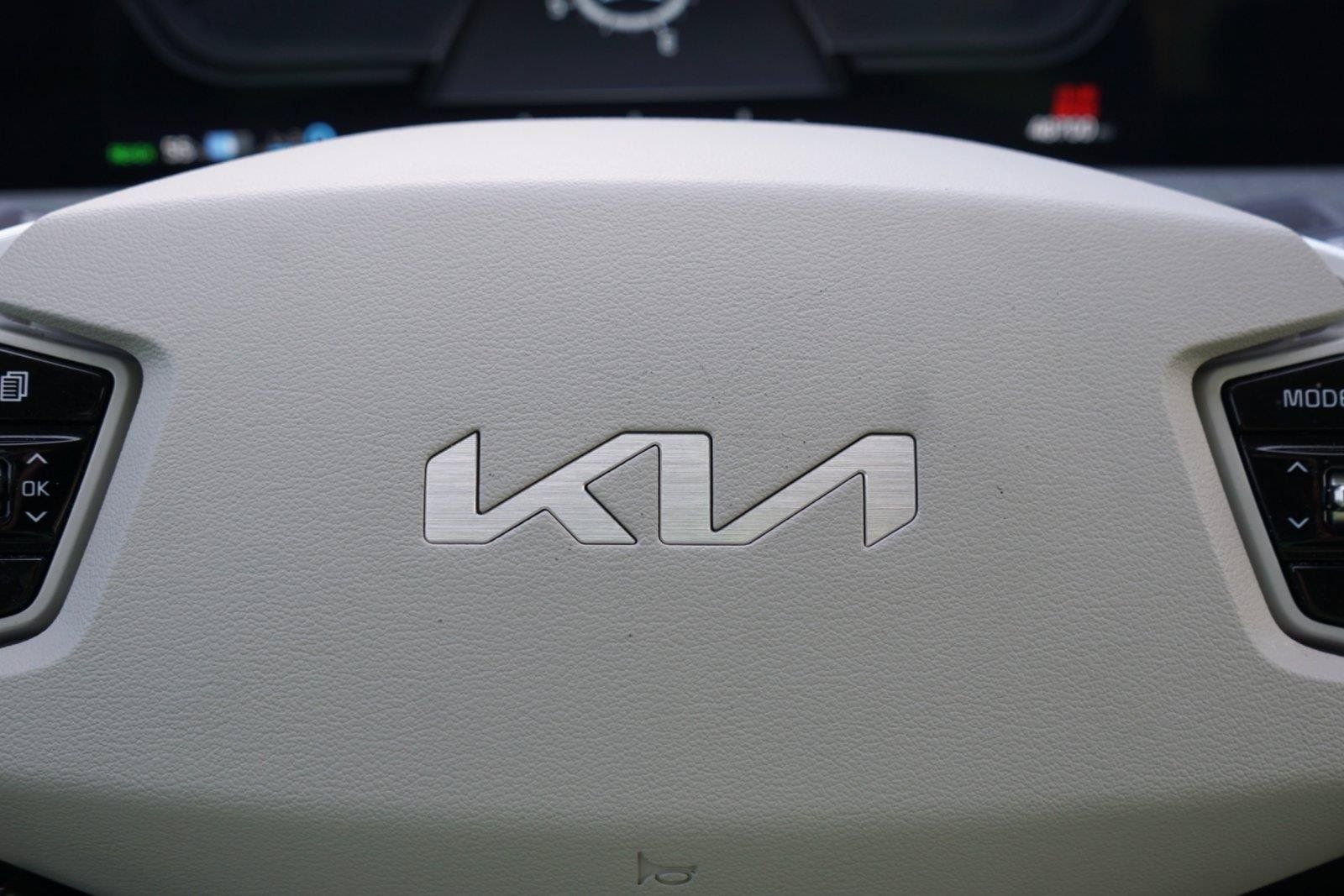 Used 2024 Kia EV6 Wind w/ Wind Technology Package RWD image 15