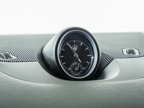 Used 2019 Maserati Levante S GranSport image 18