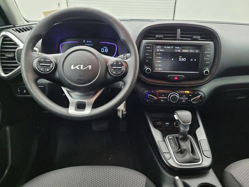 Used 2025 Kia Soul LX w/ LX Technology Package image 22