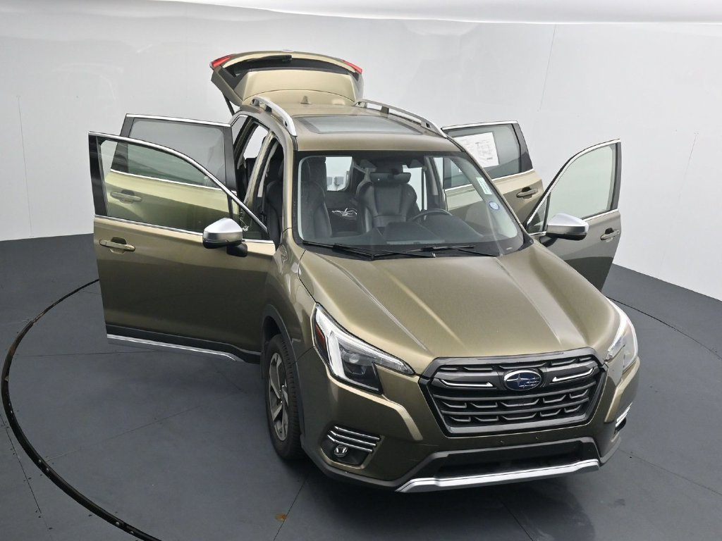 Used 2022 Subaru Forester Touring AWD/4WD image 25