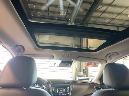 Used 2024 Nissan Murano Platinum w/ Cargo Package image 21
