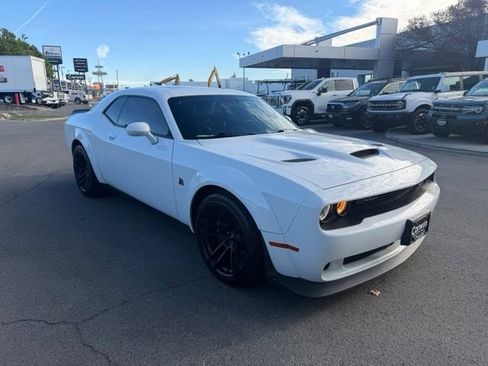 Used 2023 Dodge Challenger R/T Scat Pack RWD image 3