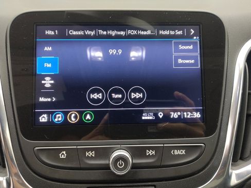 Used 2021 Chevrolet Equinox LT FWD image 25
