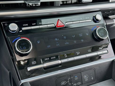 Certified 2024 Hyundai Santa Fe SEL FWD image 22