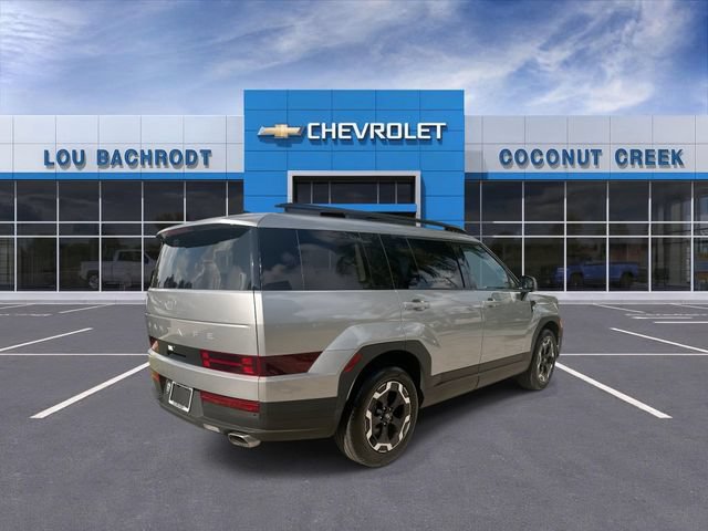 Used 2025 Hyundai Santa Fe SEL FWD image 8