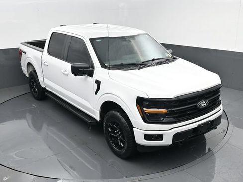 Used 2024 Ford F150 XLT w/ XLT Black Appearance Package AWD/4WD image 18