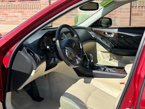 Used 2015 INFINITI Q50 Premium w/ All Weather Package RWD image 6