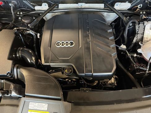Used 2023 Audi Q5 2.0T Premium w/ Convenience Package AWD/4WD image 34