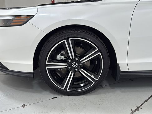 Used 2023 Honda Accord Sport image 24