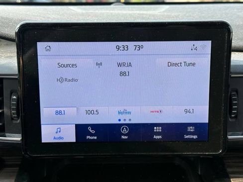Used 2020 Ford Explorer Limited RWD image 26