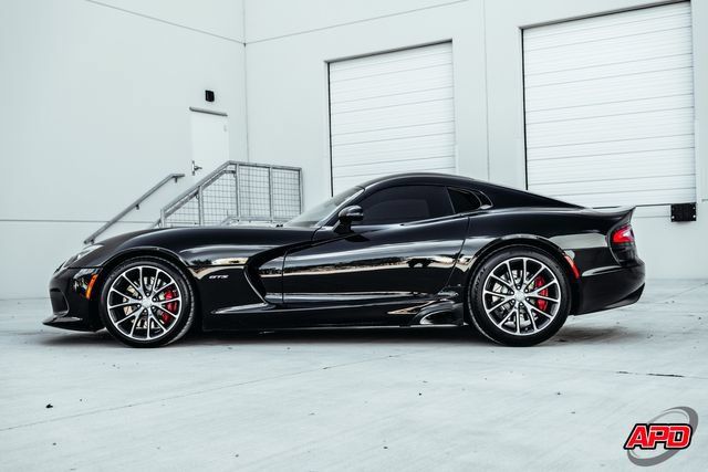 Used 2014 SRT Viper GTS w/ GTS Laguna Interior Package RWD image 50