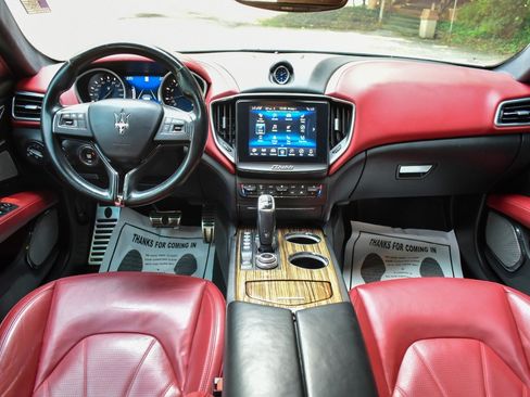 Used 2019 Maserati Ghibli GranLusso RWD image 21
