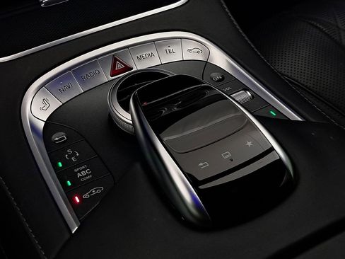 Used 2016 Mercedes-Benz Maybach S 600 image 46