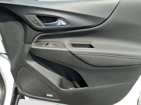 Used 2022 Chevrolet Equinox RS w/ RS Leather Package AWD/4WD image 19