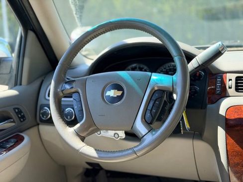 Used 2009 Chevrolet Tahoe LTZ AWD/4WD image 20