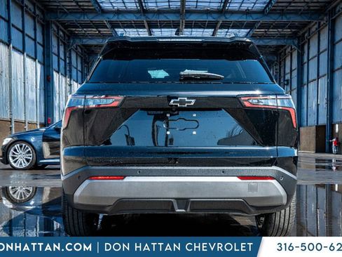 New 2026 Chevrolet Equinox LT w/ Convenience Package II FWD image 30