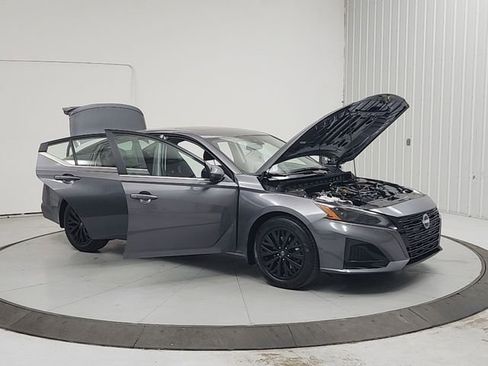 New 2026 Nissan Altima 2.5 SV w/ SV Special Edition Package FWD image 9