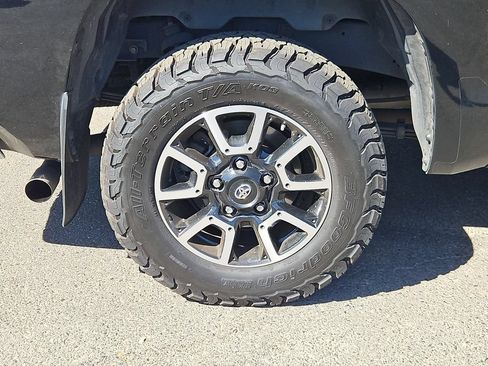 Used 2016 Toyota Tundra SR5 w/ TRD Off Road Package AWD/4WD image 9