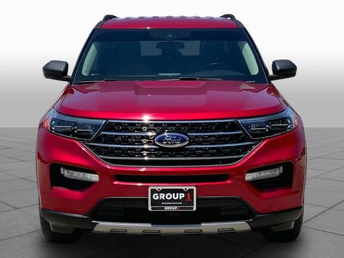 Used 2020 Ford Explorer XLT w/ Equipment Group 202A RWD image 4