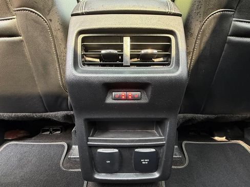 Used 2020 Ford Edge Titanium w/ Equipment Group 301A AWD/4WD image 20