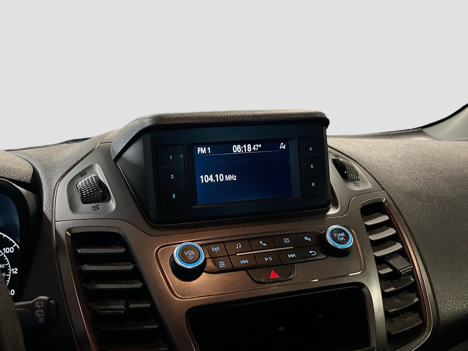 Used 2023 Ford Transit Connect XL FWD image 14