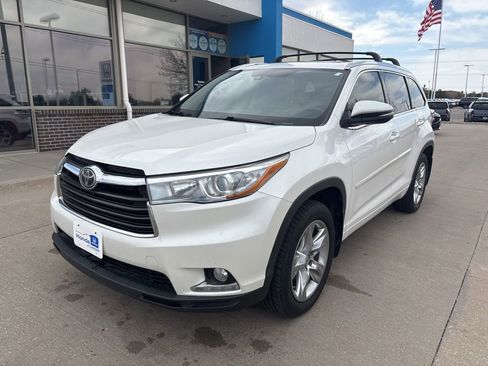 Used 2015 Toyota Highlander Limited Platinum image 1