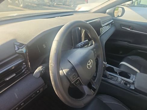 Used 2026 Toyota Camry SE w/ Convenience Package FWD image 2