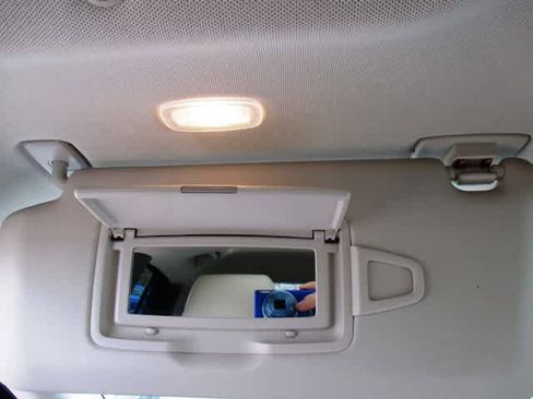 Used 2021 Mercedes-Benz GLA 250 4MATIC image 31