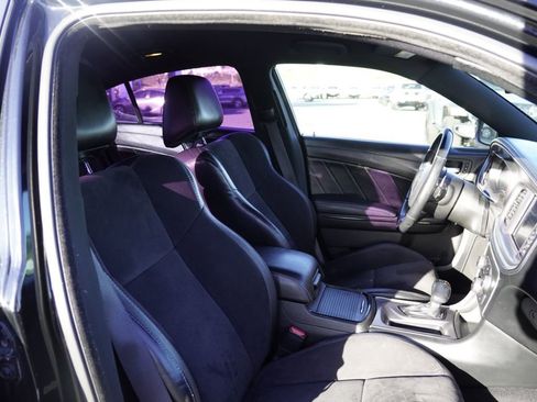 Used 2019 Dodge Charger R/T w/ Plus Group image 22