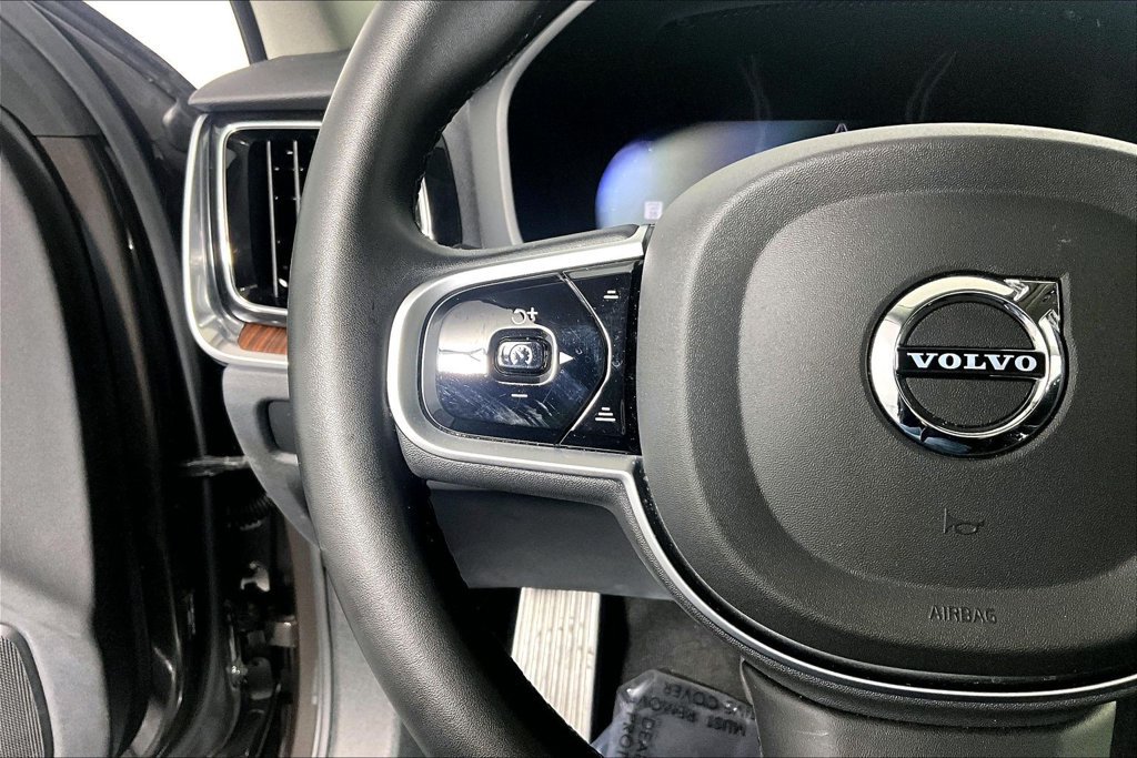 Used 2025 Volvo V60 B5 Cross Country Plus AWD/4WD image 18