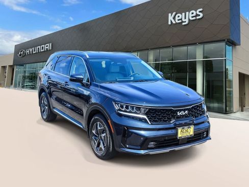 Used 2023 Kia Sorento EX FWD image 3