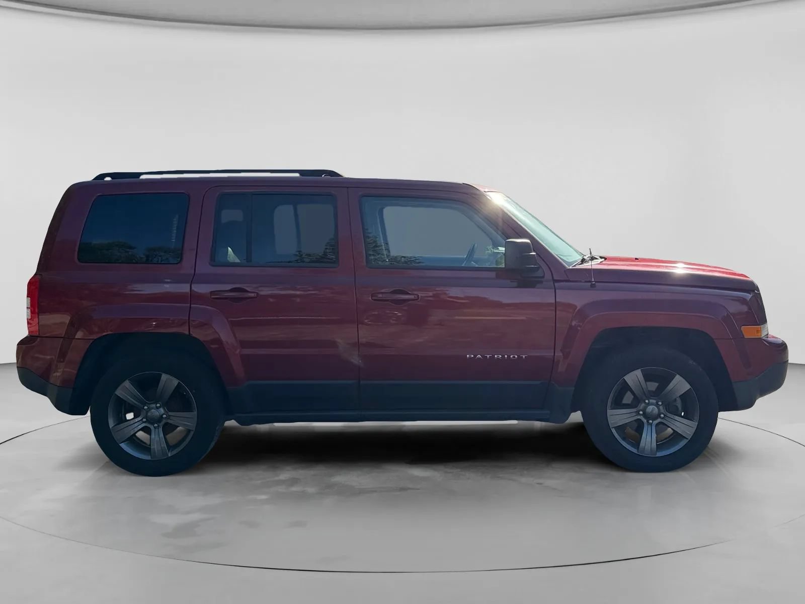 Used 2015 Jeep Patriot High Altitude FWD image 6