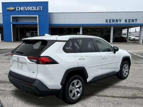 Used 2021 Toyota RAV4 LE w/ Carpet Mat Package (TMS) FWD image 3