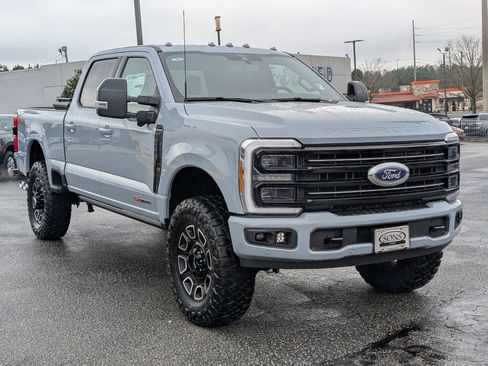 New 2026 Ford F250 Platinum image 4