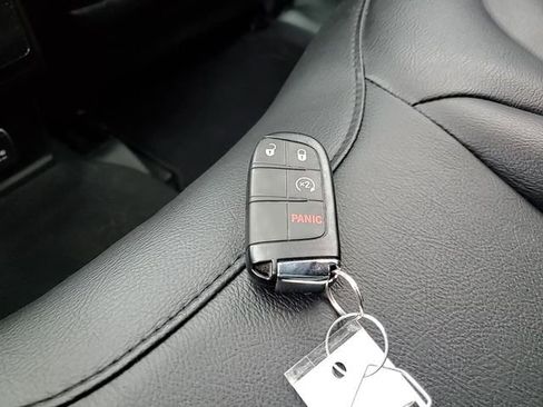 Used 2022 Jeep Compass High Altitude image 28