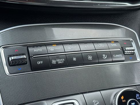 Used 2021 Hyundai Santa Fe Blue image 23