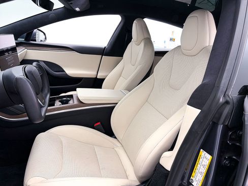 Used 2022 Tesla Model S AWD/4WD image 18