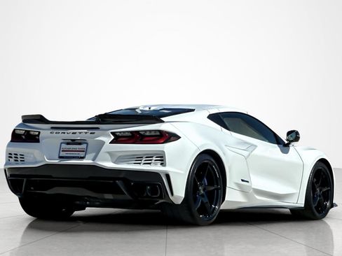 Used 2026 Chevrolet Corvette E-Ray w/ Stealth Interior Trim Package AWD/4WD image 5