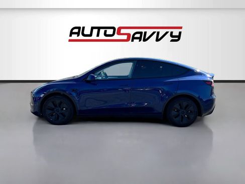 Used 2024 Tesla Model Y 2WD image 4