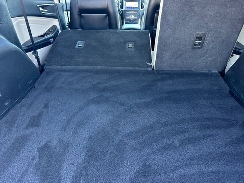 Used 2019 Ford Edge Titanium w/ Cold Weather Package image 17